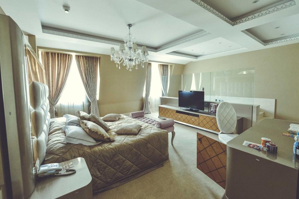 Gabala Garden Hotel Buitenkant foto A bedroom