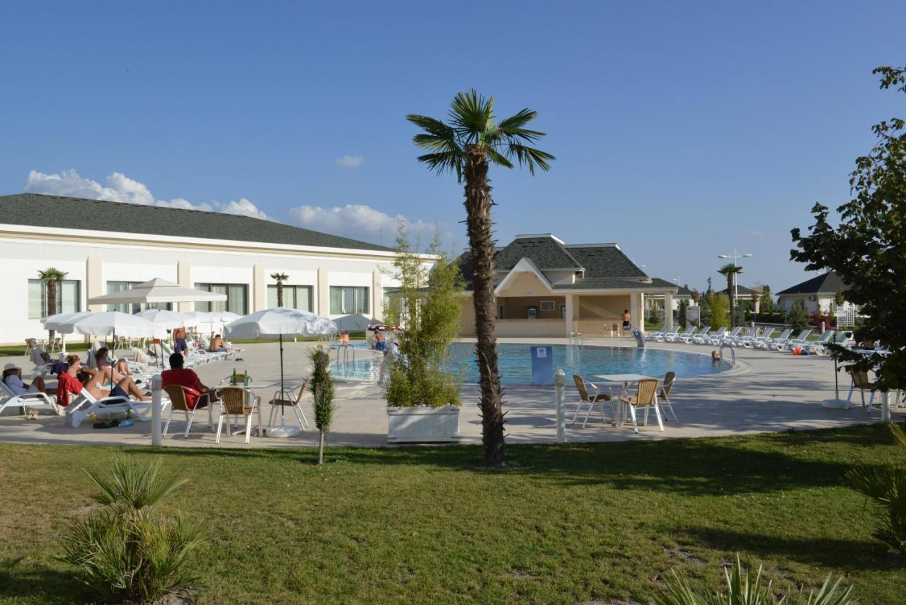 Gabala Garden Hotel Buitenkant foto Club Hotel Sera